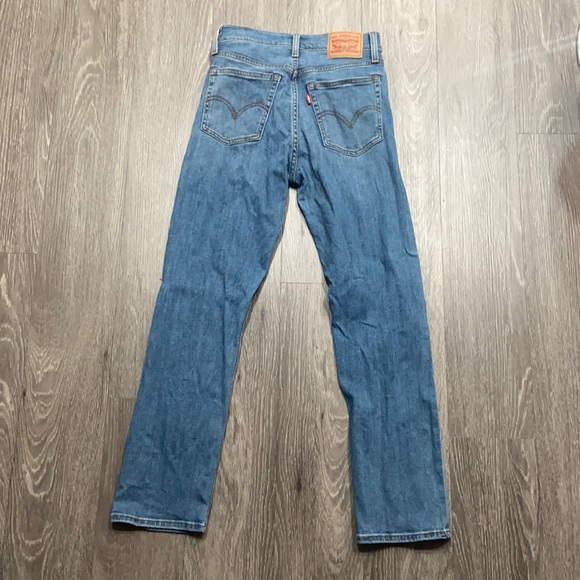 Levi’s Wedgie Straight Leg Jean - Picture 7 of 8